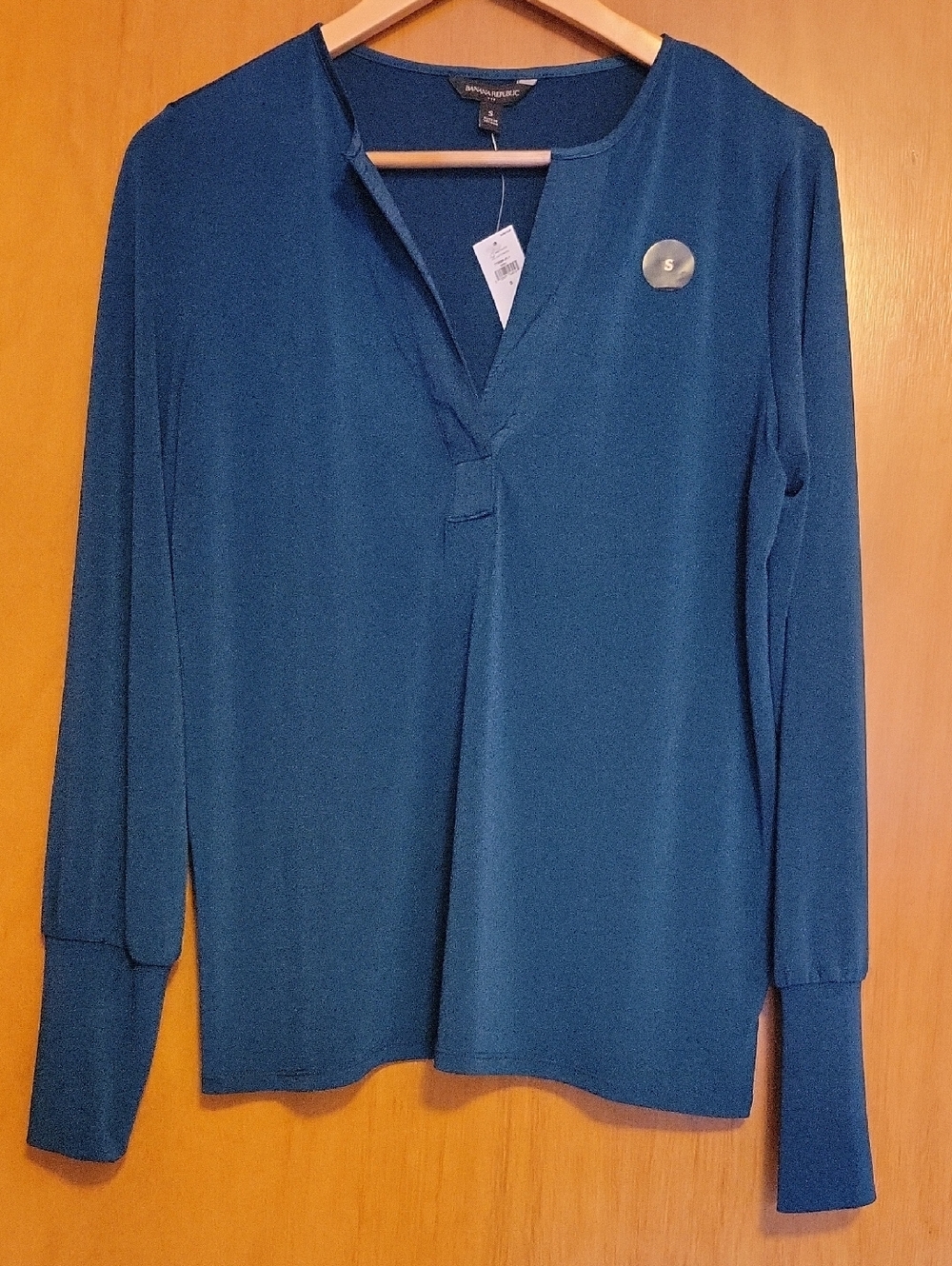 Banana Republic Teal V-Neck Long-Sleeve Shirt- Women's NWT Small